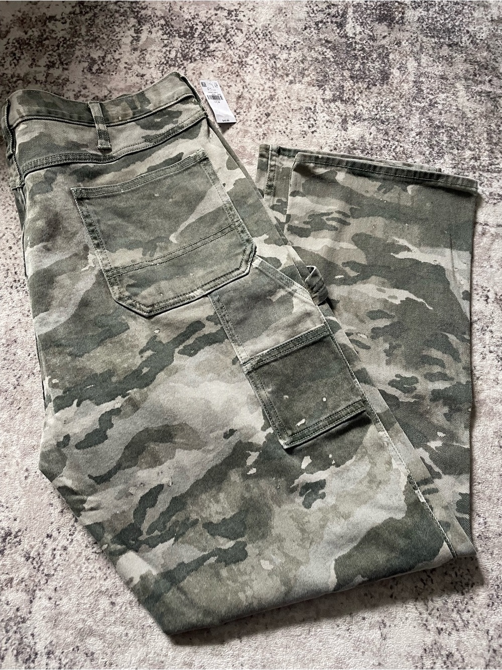 Army fatigue Old Navy Carpenter pants size 38 32